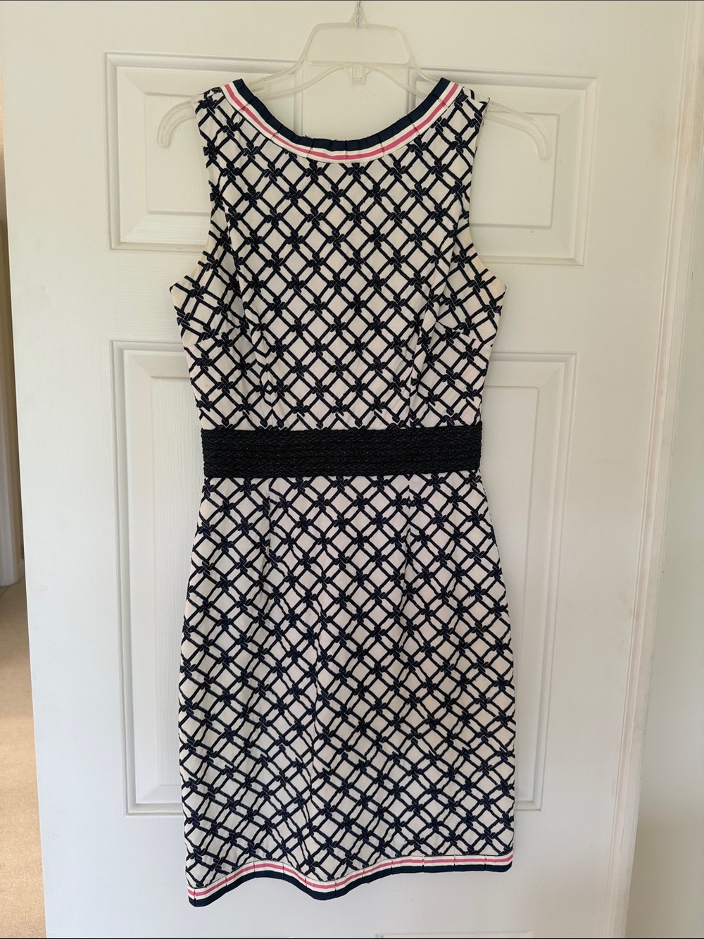 TS Dixon XS Sleeveless Navy & White Patterned Sheath Dress